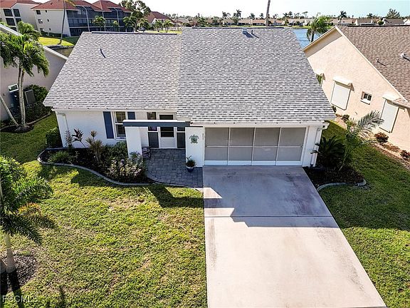 3rd image of 11621 Spinnaker Way #135