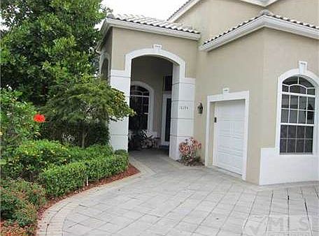 2nd image of 16094 Villa Vizcaya Pl