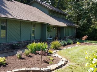 62 N Woodridge Rd, Rogers, AR 72756