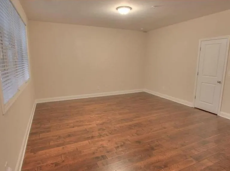 2415 Tenor Ln — Photo 14