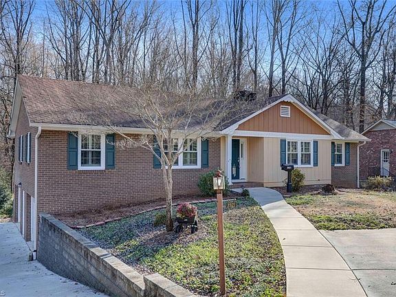 4th image of 3921 Tangle Ln