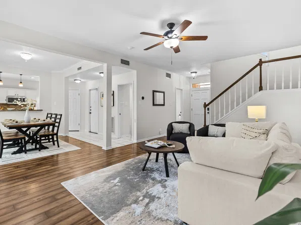 14235 Red Maple Wood, San Antonio, TX 78249