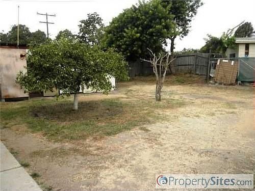 3rd image of 619 Cocapah St