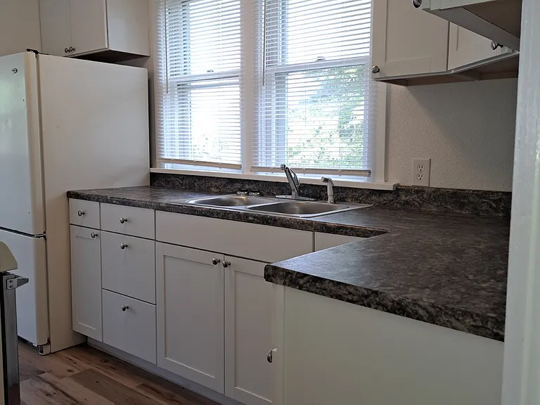 703 N 32nd St #3 — Photo 7