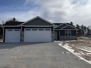 602 Horton Ter, Hortonville, WI 54944