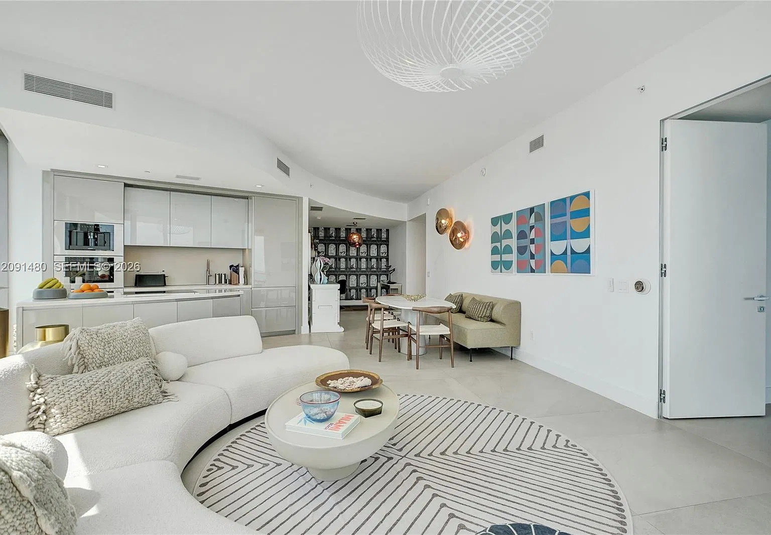 2 bed, 1525 sqft, $16,500 — Photo 4