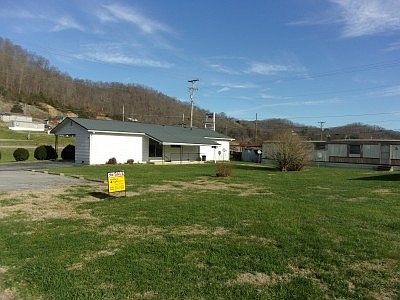 4th image of 55 Sunset Dr