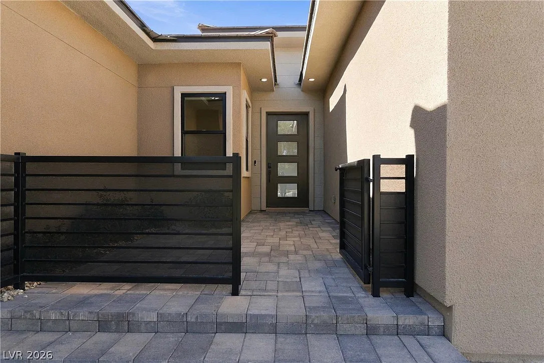 3 bed, 2.5 bath, 2649 sqft, $6,000 — Photo 4
