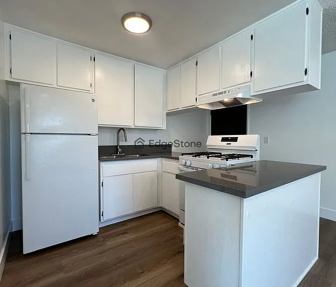 22322 Denker Ave #6 — Photo 4