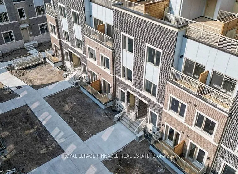 151 Honeycrisp Cres #Townhouse 177 — Photo 11