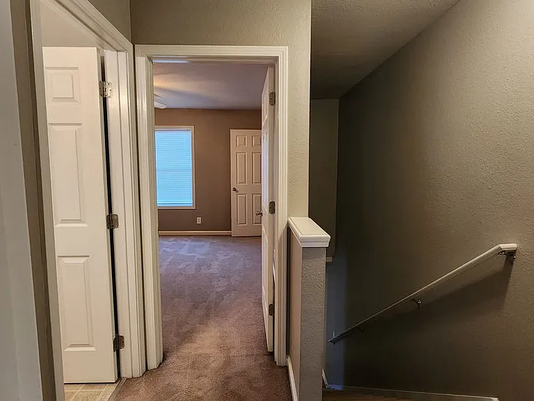 241 Executive Ave — Photo 12