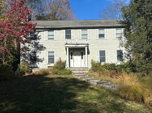 57 Oak Rd, Katonah, NY 10536