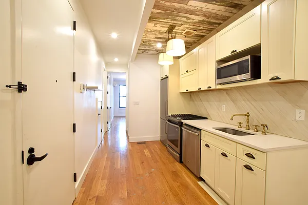 Rented by Goose Property Management LLC | media 26