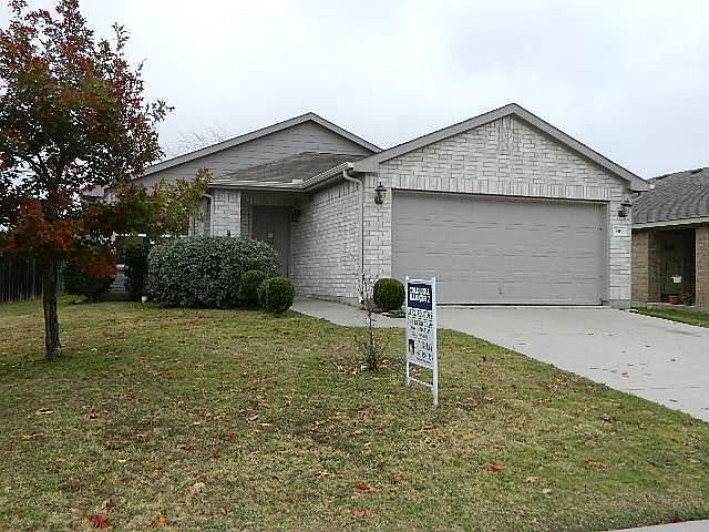 1st image of 800 Margaret Dr