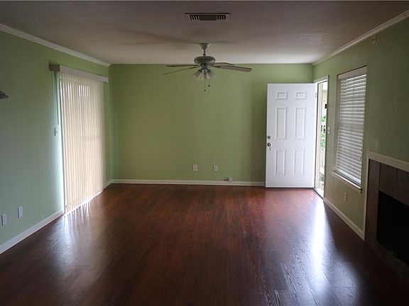 3rd image of 4250 Calallen Dr APT 4