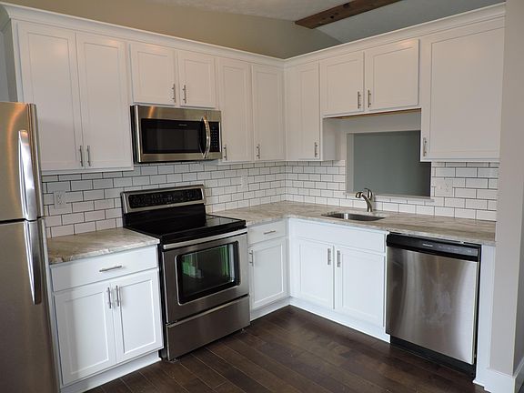 2nd image of 6036 Bitterroot Dr