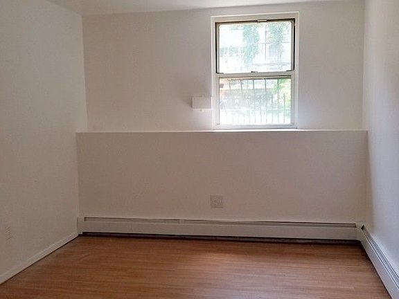 5th image of 168A Sumpter St #1