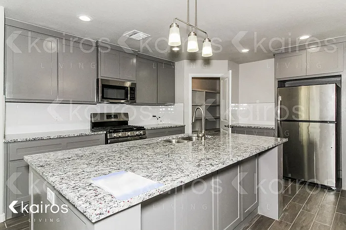 2803 Destin Ave — Photo 4