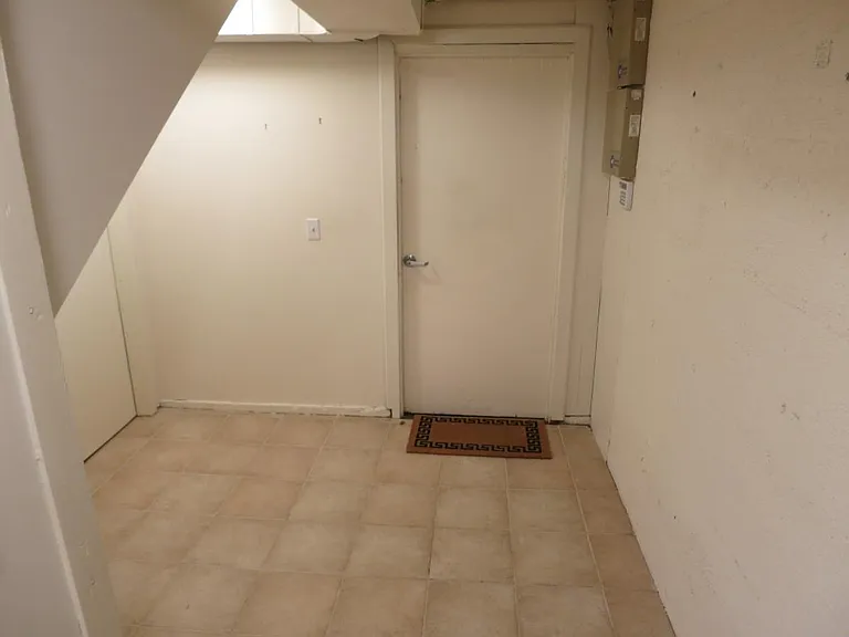 10502 Victory Ln NE — Photo 37