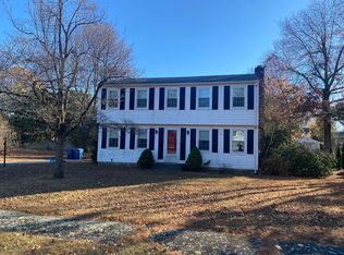 20 Gregory Ln, West Springfield, MA 01089