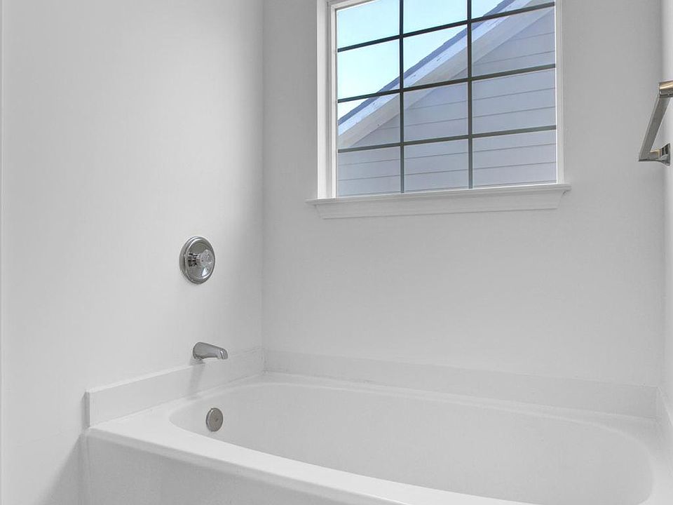 1st image of 1471 Leisure Lake Ln