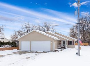 706 1st Ave, Colona, IL 61241