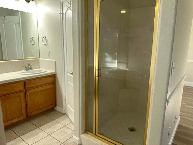 2523 E Cole Ave — Photo 14