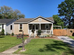 323 Halsey Dr, Harahan, LA 70123