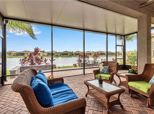 4817 Grand Banks Dr, Wimauma, FL 33598
