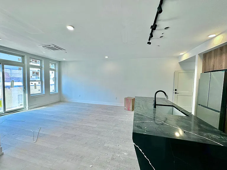 1801-05 N 2nd St #204 — Photo 8
