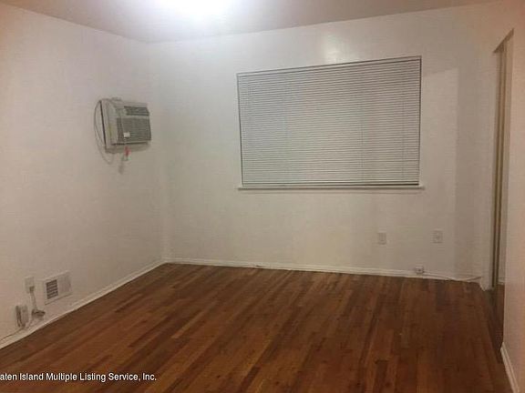 4th image of 20 Norwich St #2