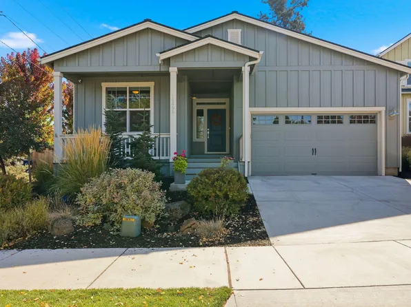 19995 Badger Rd, Bend, OR 97702
