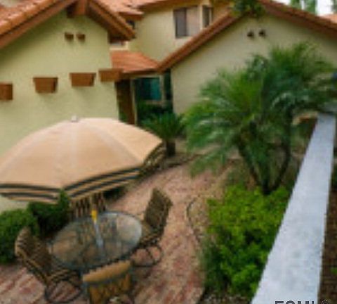 5th image of 25 Village Cir