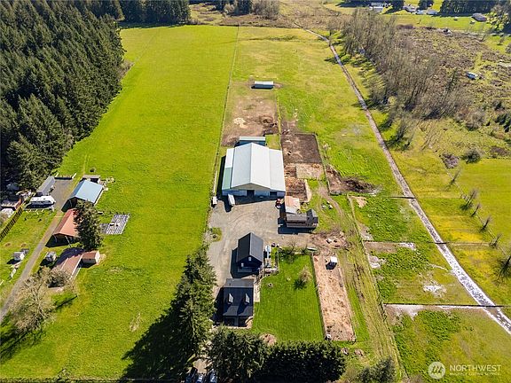 3rd image of 295 Kangas Road