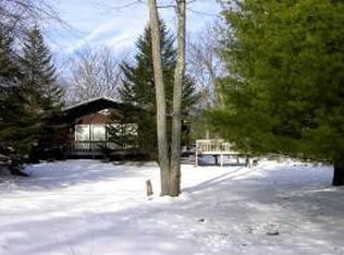 Fox Rd, Dingmans Ferry, PA 18328