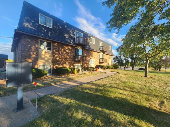 105 S Houser St APT 301, Muscatine, IA 52761