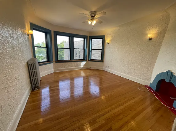 5540 N Artesian Ave APT 3A, Chicago, IL 60625
