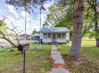 608 Helena St, Charleston, MO 63834