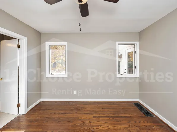 2005 Chestnut Rd, Vestavia Hills, AL 35216