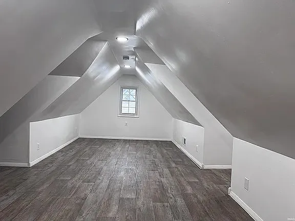 217 N F St — Photo 15