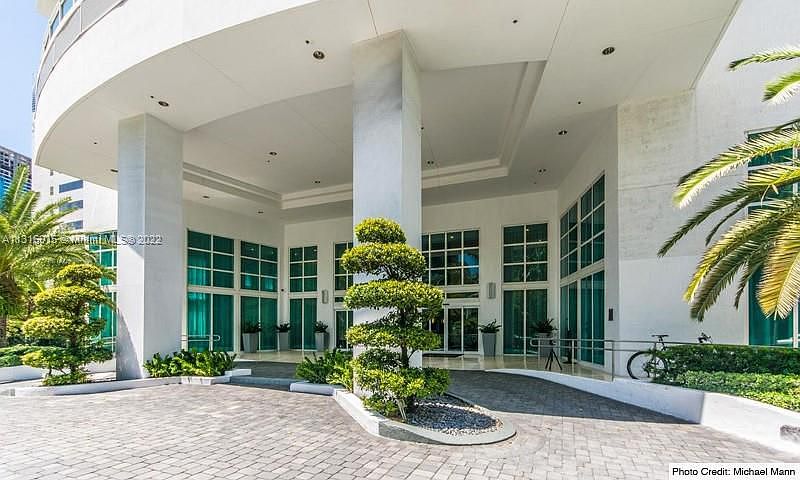 1st image of 951 Brickell Ave APT 1208