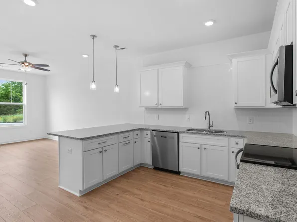 1170 S Dickerson Rd #16, Goodlettsville, TN 37072