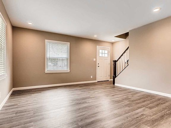 5th image of 2808 E Cherry St