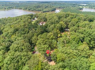 91 Hank Lochte Dr, Decaturville, TN 38329