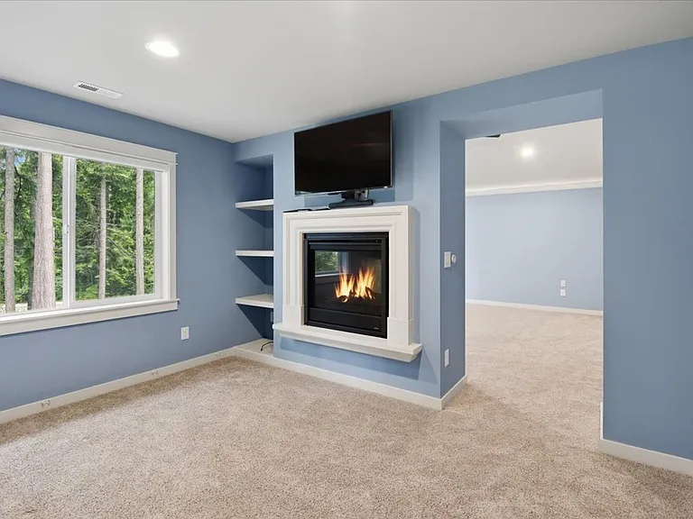 21384 NE 9th Pl — Photo 16