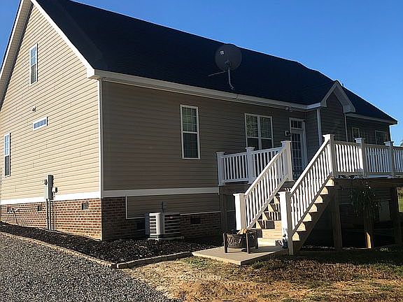 3rd image of 8700 Commercial Rd E