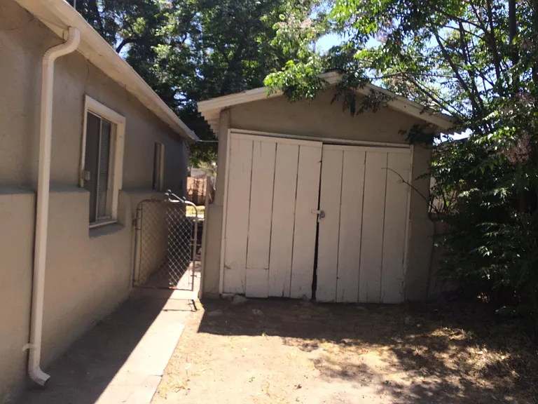 1720 E San Bernardino Ave — Photo 14