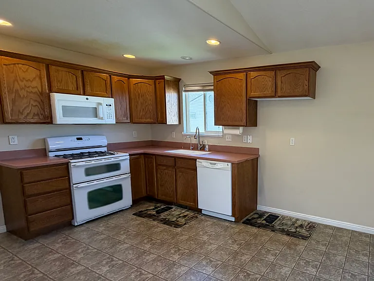 4753 E Kaylee Ct — Photo 8
