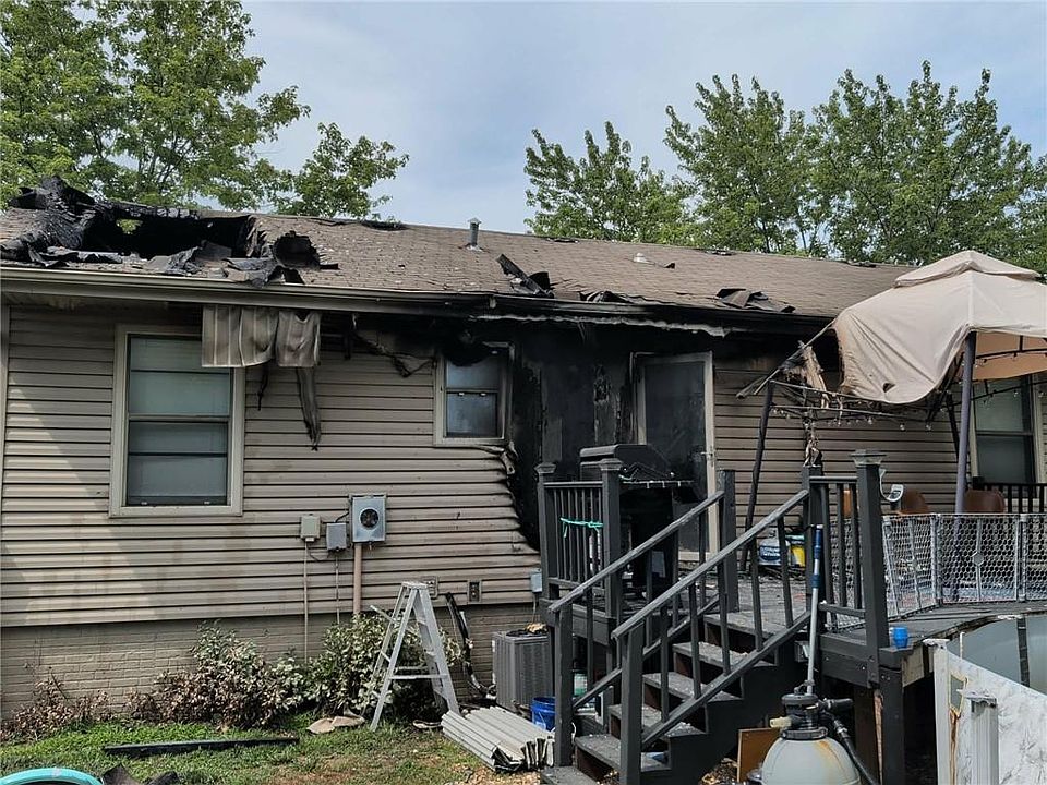 1st image of 1506 Maple Ln