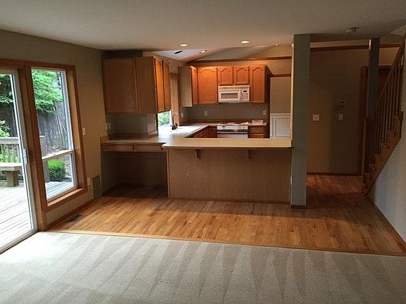 2nd image of 11626 NE 111th St